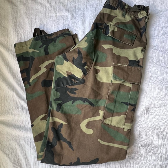 Army Fatigues Cargo - Picture 2 of 3